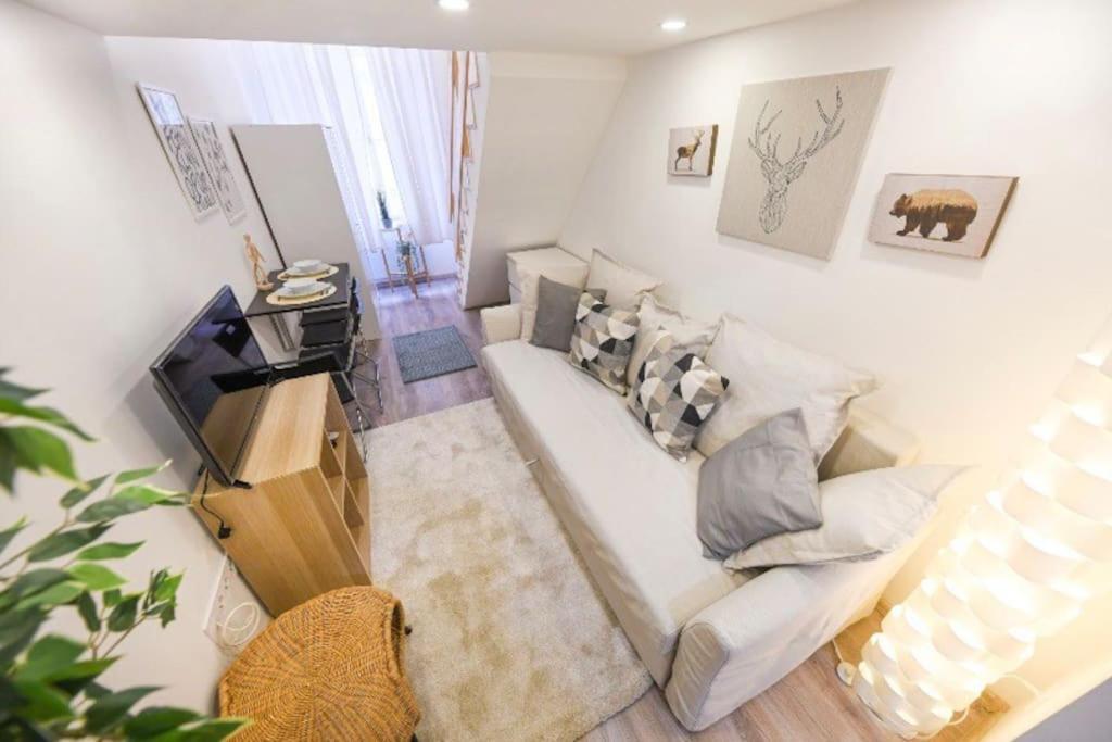 1 Bedroom Flat In Nyar Str., Central Budapest Luaran gambar